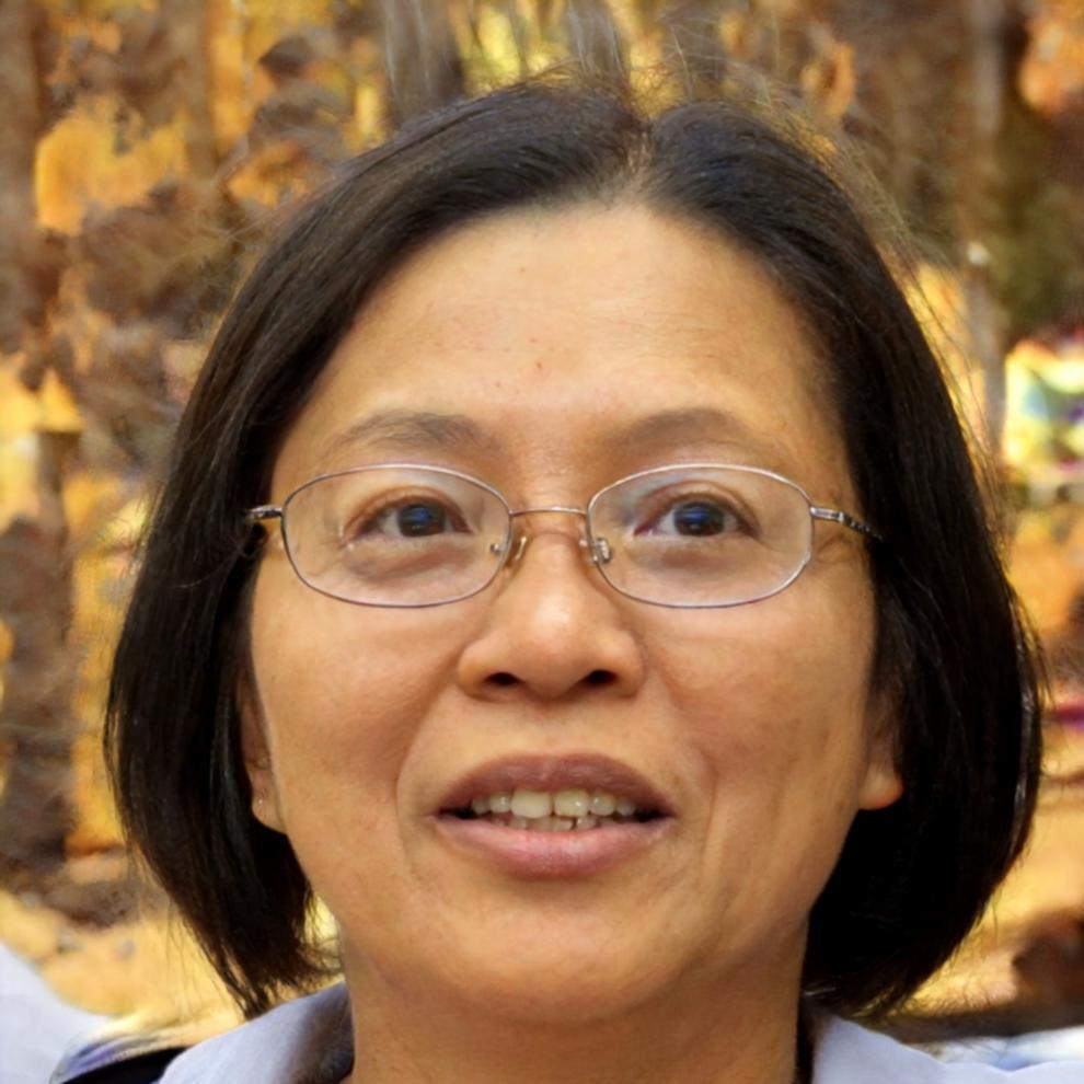 Esperanza Villanueva, Directora de Análisis Financiero